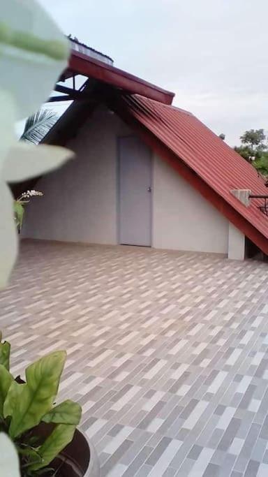 A Unique And Cozy Wholehouse In Babak Samal Island Vila Exterior foto