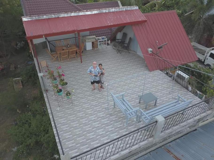 A Unique And Cozy Wholehouse In Babak Samal Island Vila Exterior foto